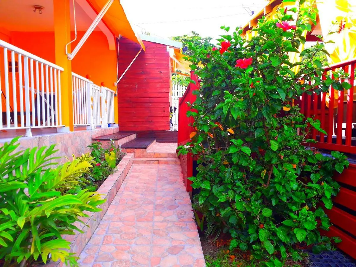 Les Gites Orchidays Deshaies Casa de Férias